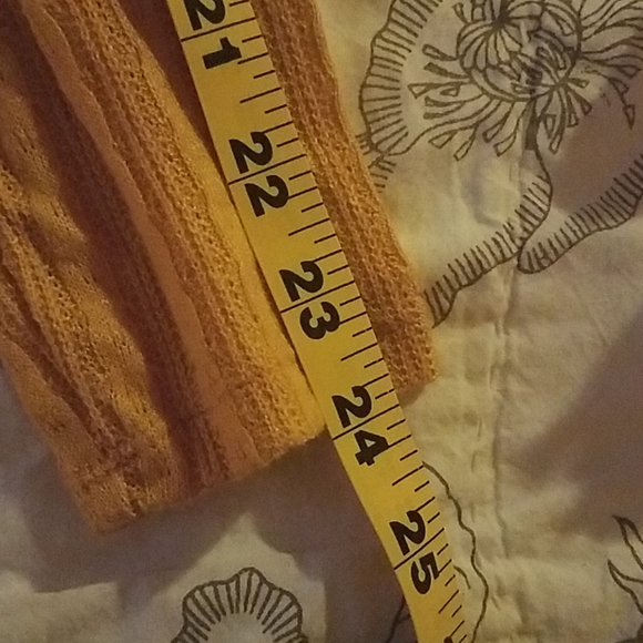 Abound medium yellow cropped lightweight button up v neck sweater - Picture 7 of 11